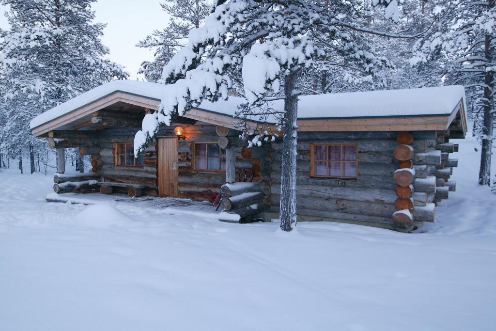 Kakslauttanen Arctic Resort - Igloos and Chalets (Saariselka) 